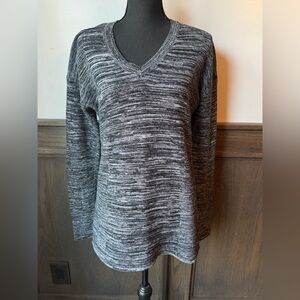 Ellen Tracy | Charcoal black and white  Long Sleeved Knit Sweater Tunic Large